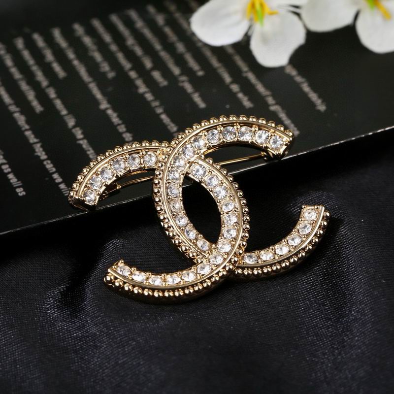 Chanel Brooch 02yxs81